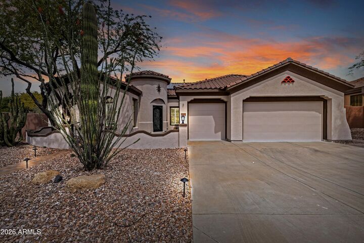 Property Photo:  1964 W Wayne Lane  AZ 85086 