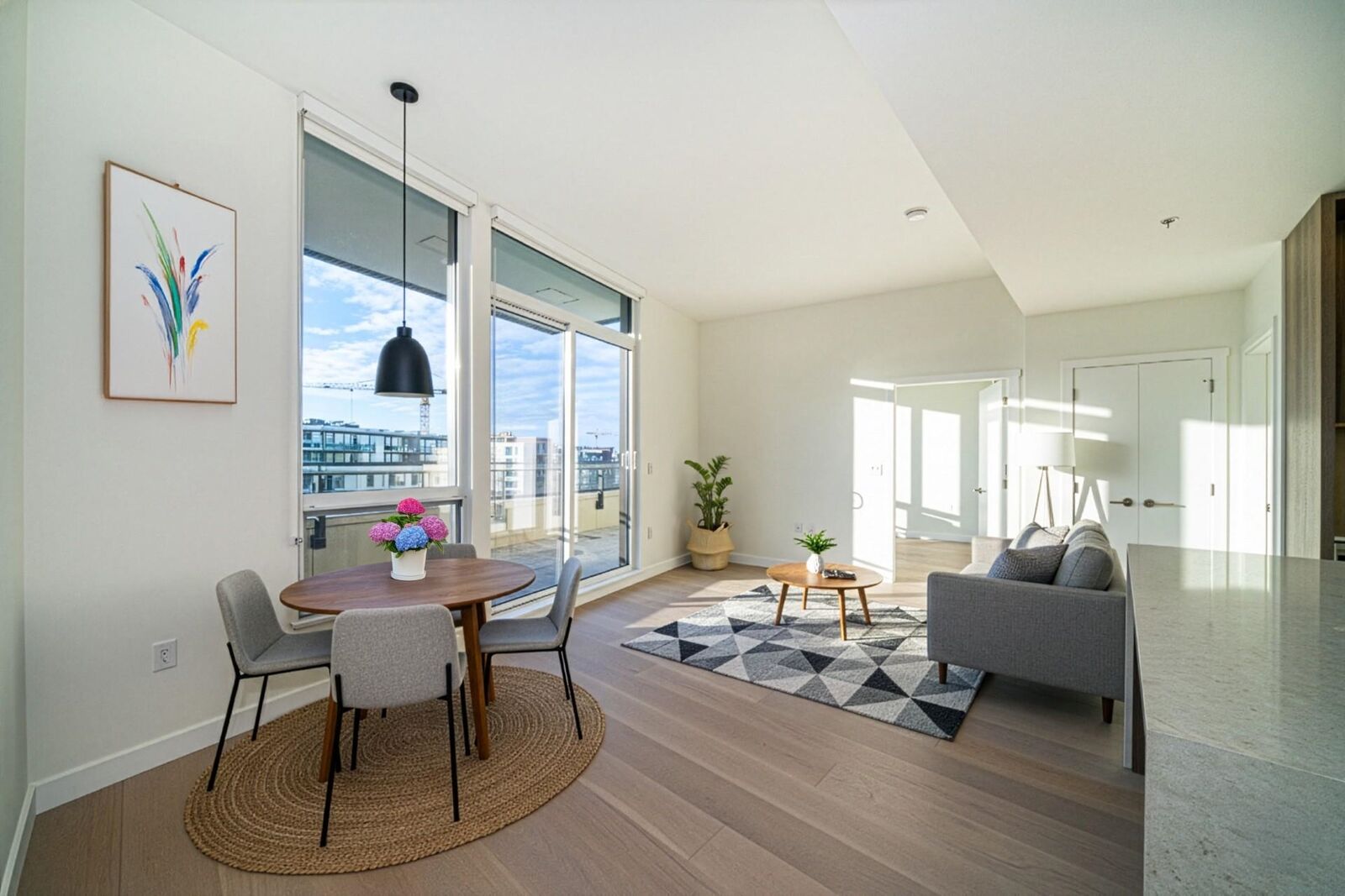 Property Photo:  5212 Cambie Street 506  BC V5Z 2Z7 