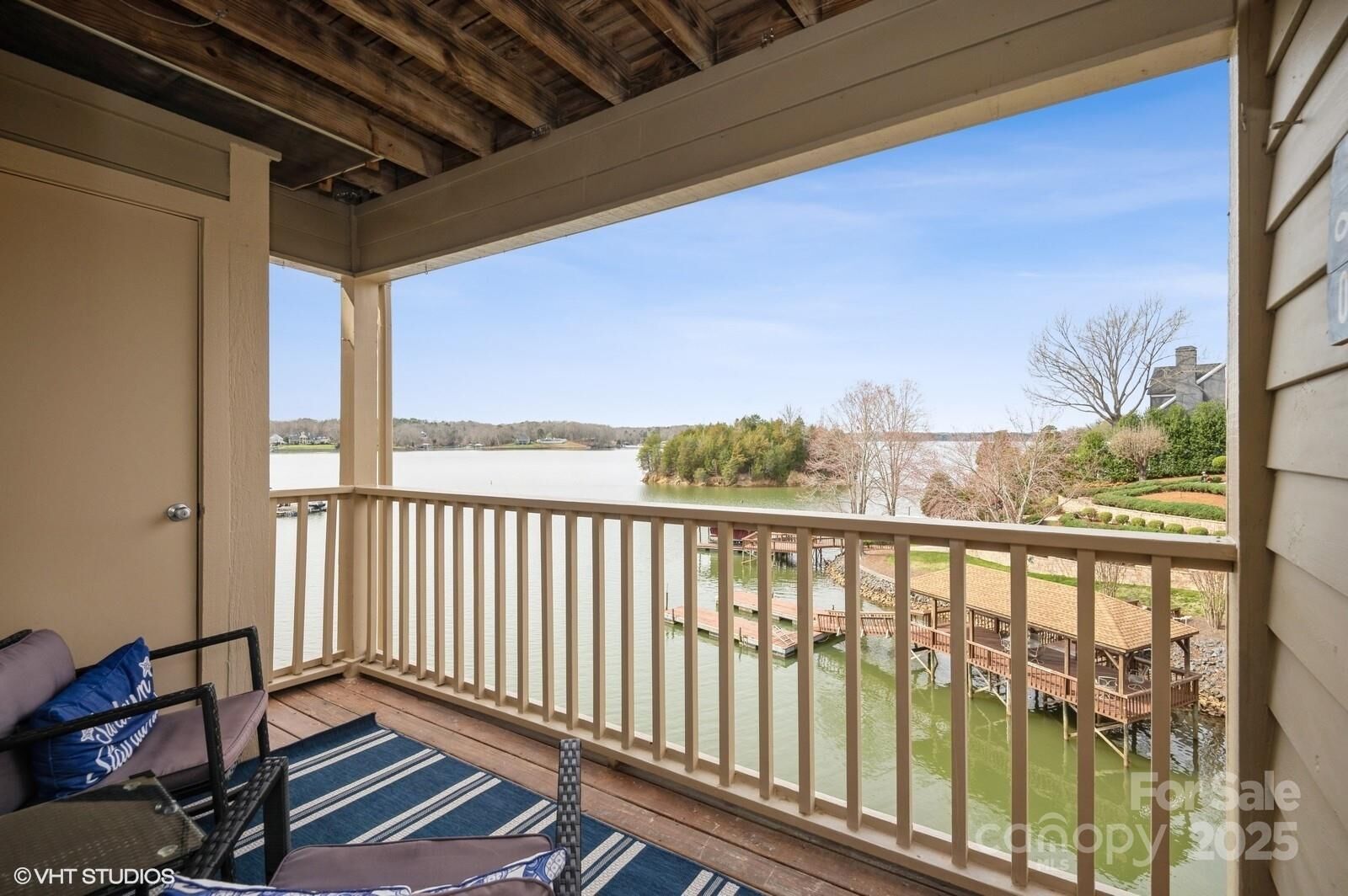 Property Photo:  13822 Queens Harbor Road H  NC 28278 