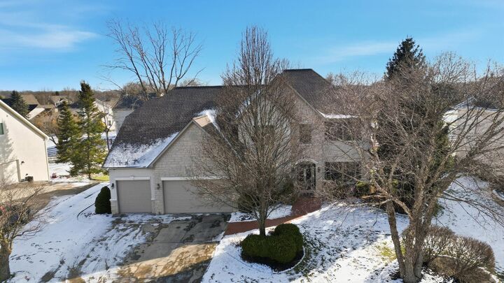 Property Photo:  2642 Sandhurst Drive  OH 43035 