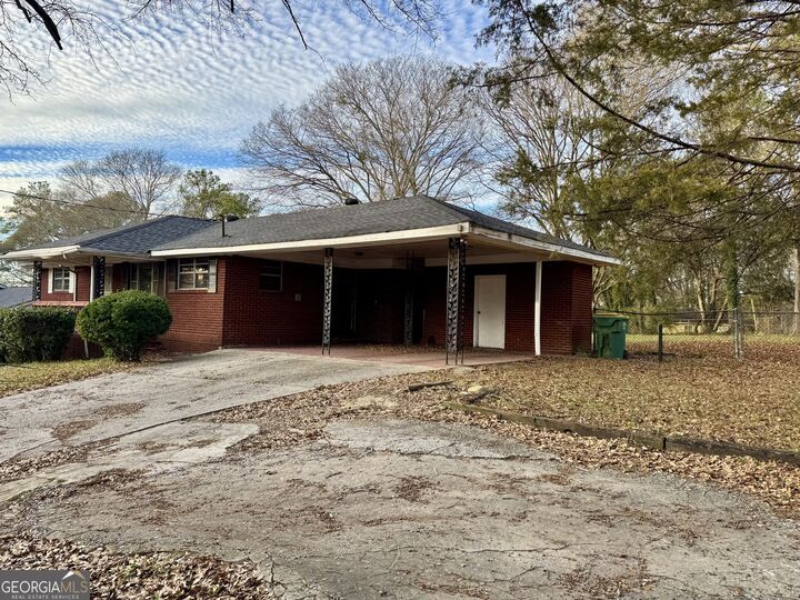 Property Photo:  556 Lamar Drive  GA 30297 