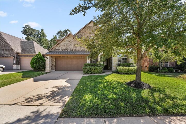 Property Photo: 111 Meadow Valley Drive TX 77384