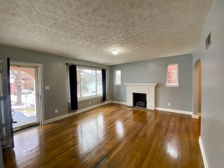 Property Photo: 1646 Upland Road WV 25701