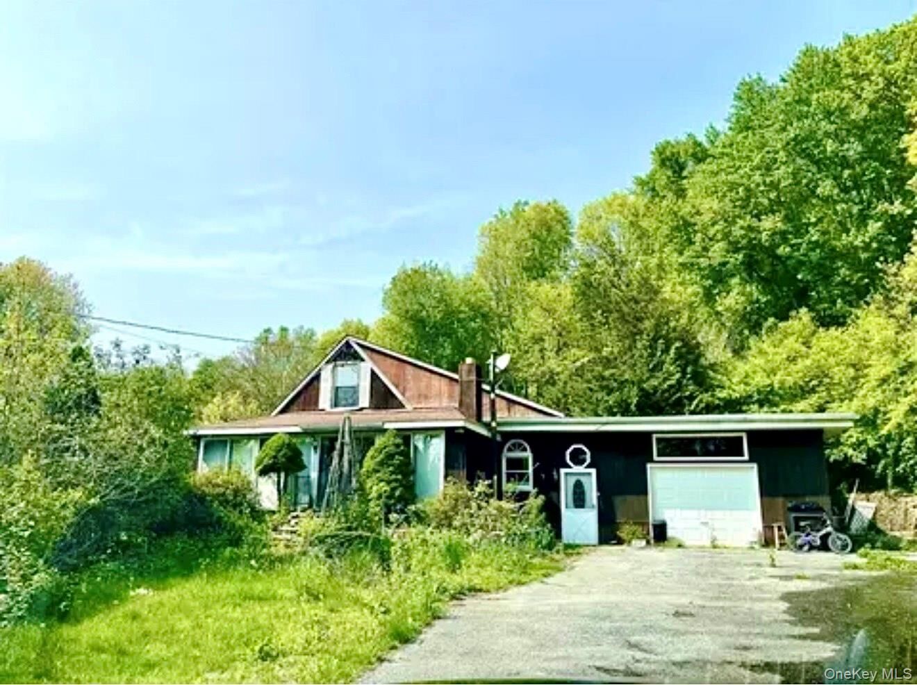 Property Photo:  159 E Dorsey Lane  NY 12601 