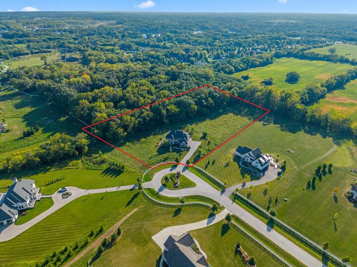 Property Photo: W339s271 Foxtail Ct WI 53066