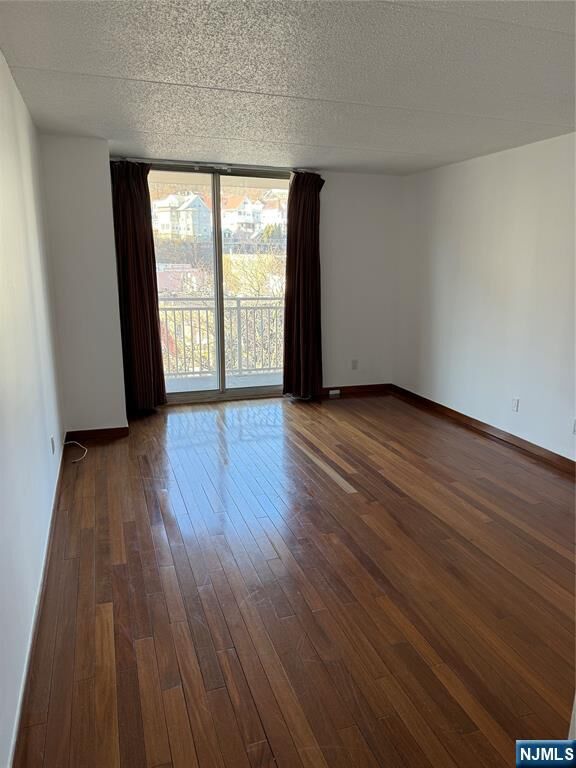 Property Photo:  1055 River Road 502S  NJ 07020 