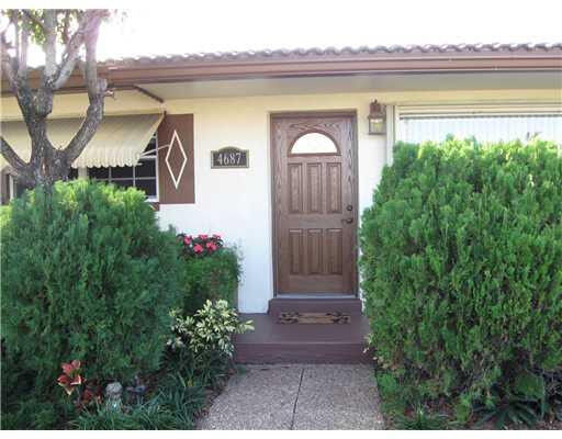 Property Photo: 4687 NE 18th Avenue FL 33334
