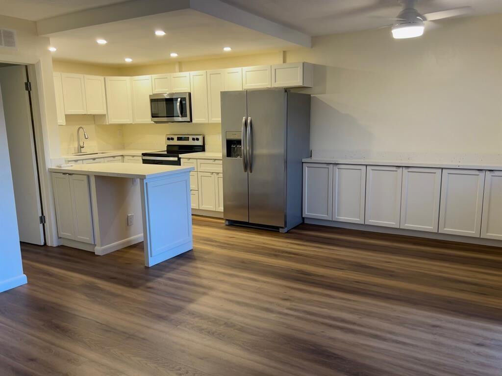 Property Photo: 22 SE 3rd Terrace 2 FL 33004