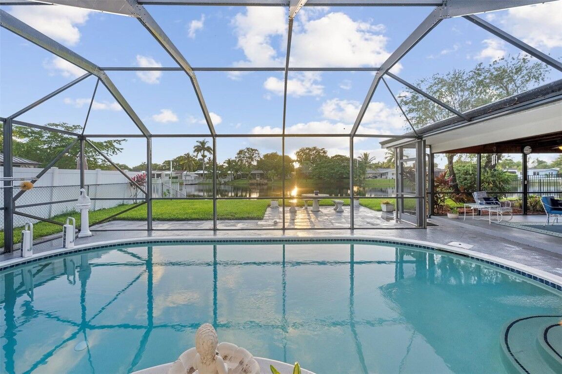 Property Photo: 1730 NW 118th Avenue FL 33026