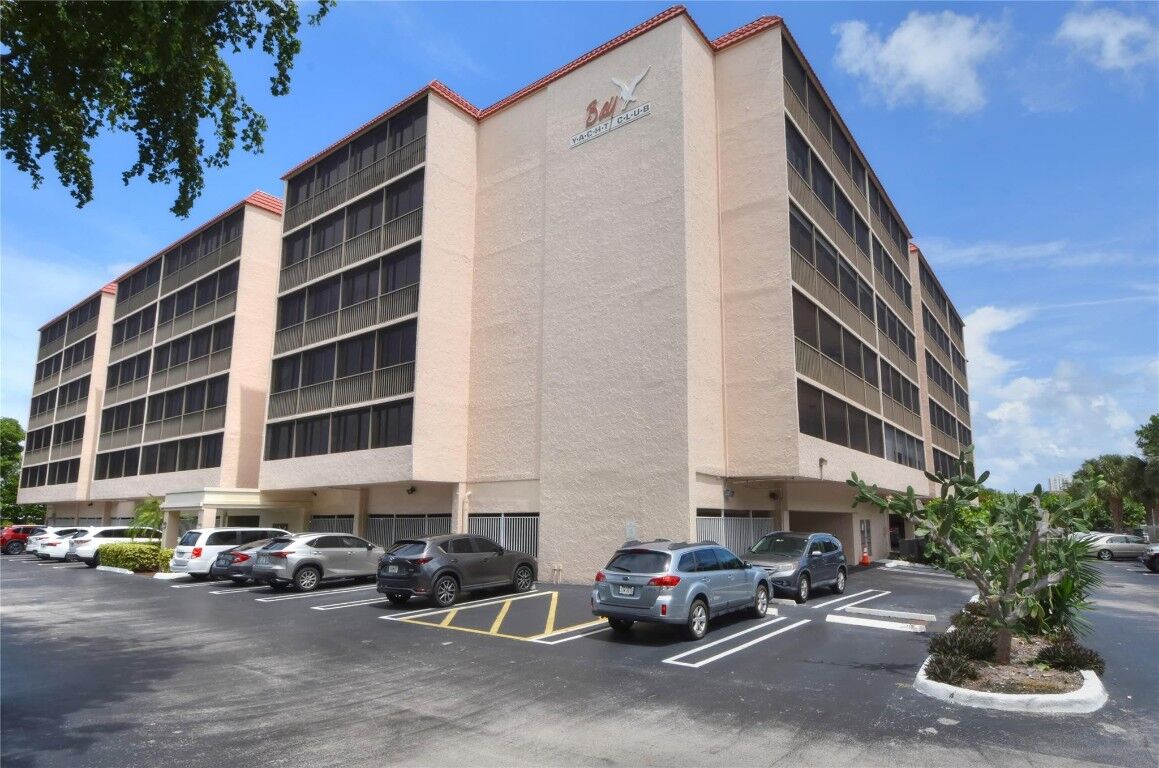 Property Photo:  740 S Federal Highway 206  FL 33062 