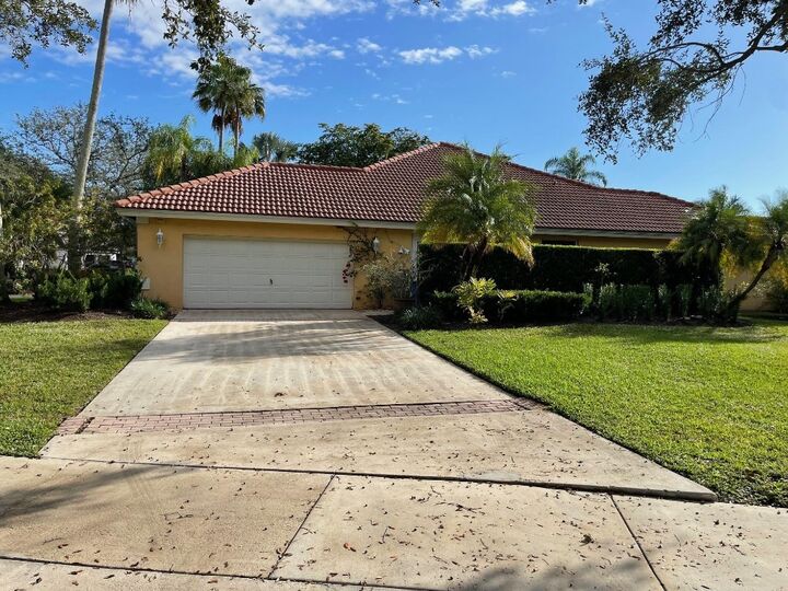 Property Photo: 1030 Pine Branch Drive FL 33326
