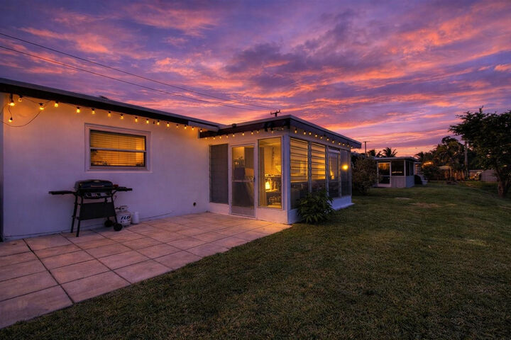 Property Photo:  4804 NW 27th Terrace  FL 33309 