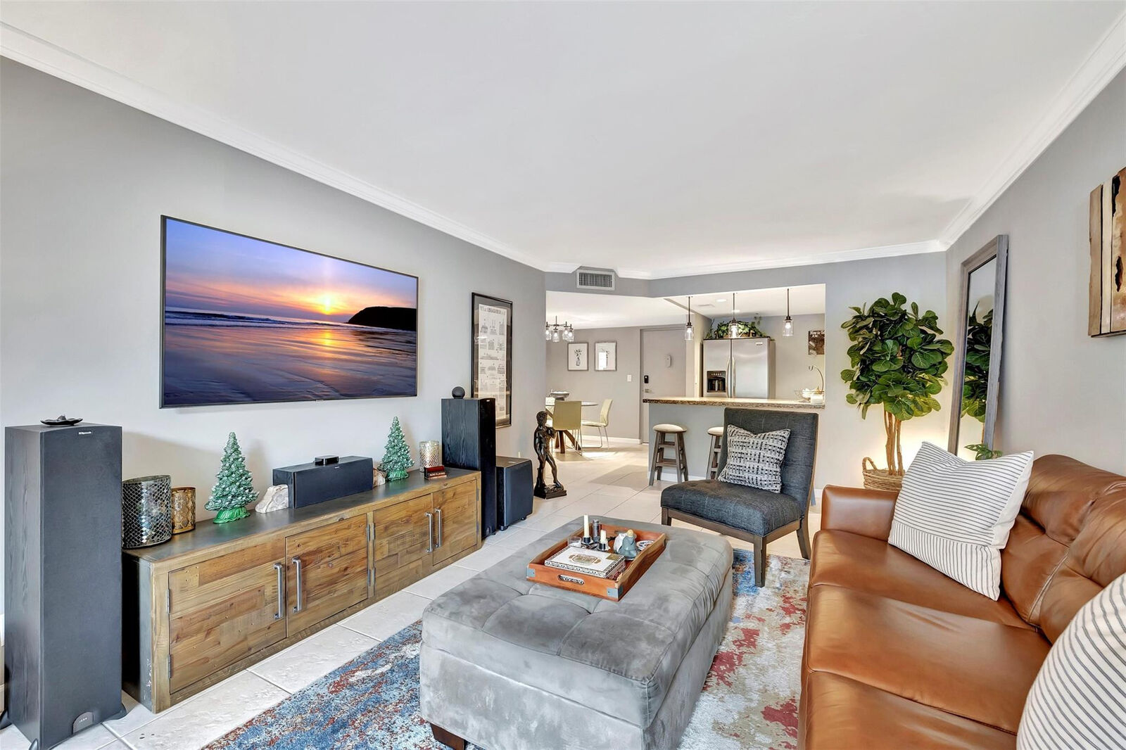Property Photo: 3000 NE 5th Terrace 106-A FL 33334
