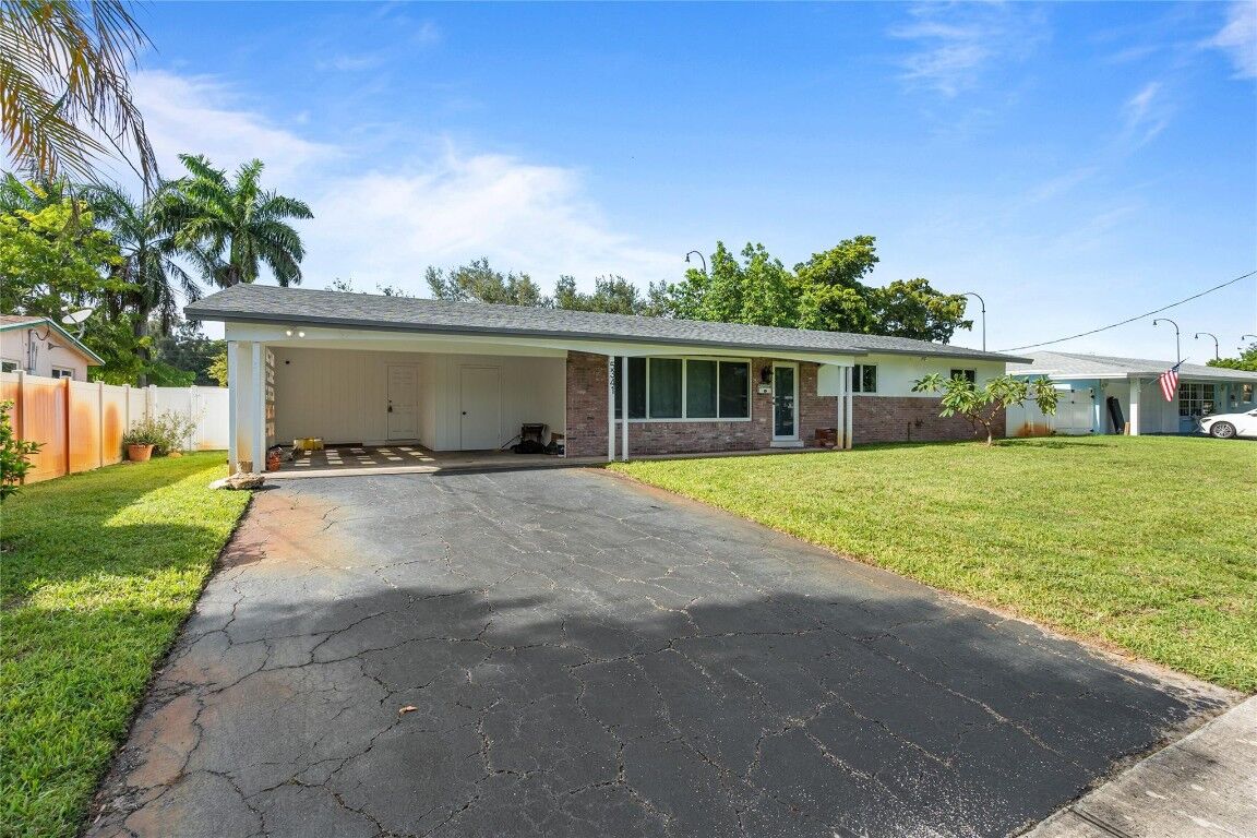 Property Photo:  5341 SW 1st Street  FL 33317 