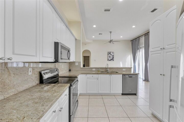 Property Photo: 5834 NW 125th Terrace FL 33076