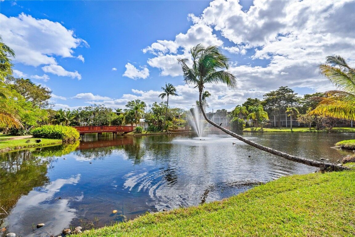Property Photo:  777 SE 2nd Avenue D123  FL 33441 