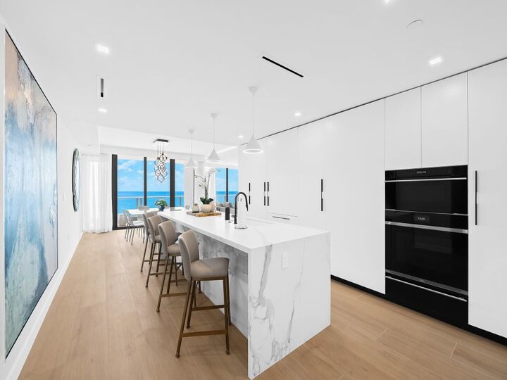 Property Photo: 1116 N Ocean Boulevard 1502 FL 33062