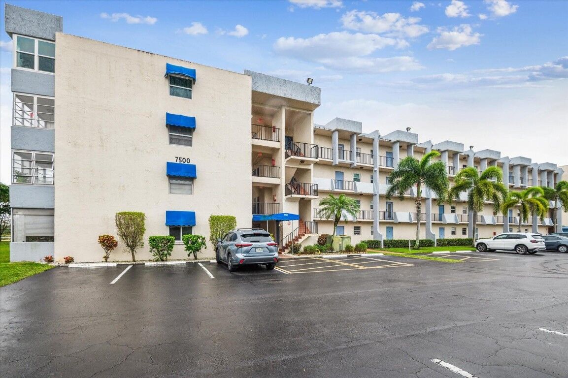 Property Photo:  7500 NW 30th Place 104  FL 33313 