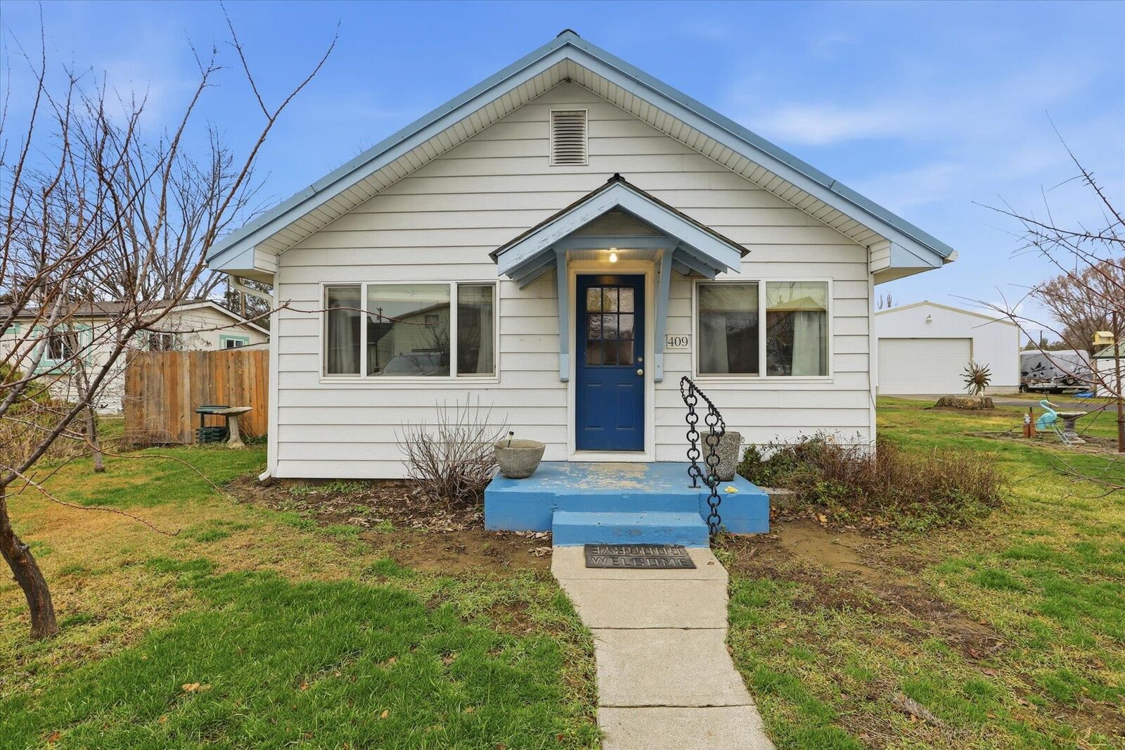 Property Photo:  409 E Alder St  WA 99169 