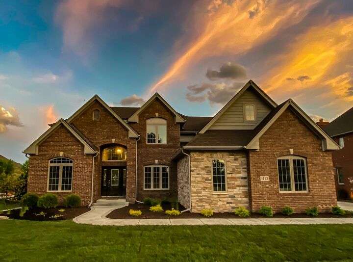 Property Photo:  1023 Kensington Court  IN 46375 