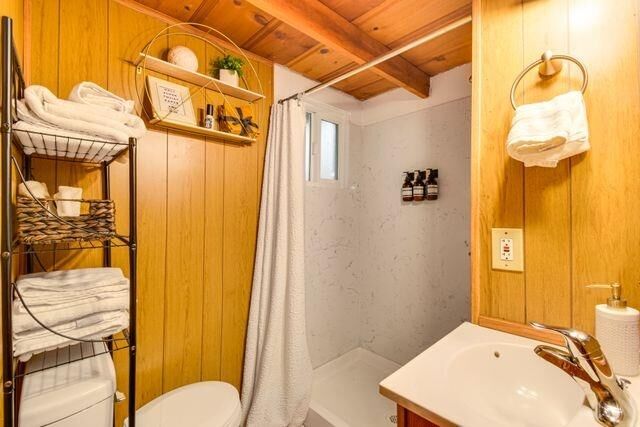 Property Photo:  25747 Long Barn Sugar Pine Road  CA 95335 