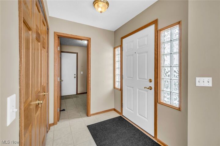 Property Photo:  1168 N Jefferson Street 16A  OH 44256 