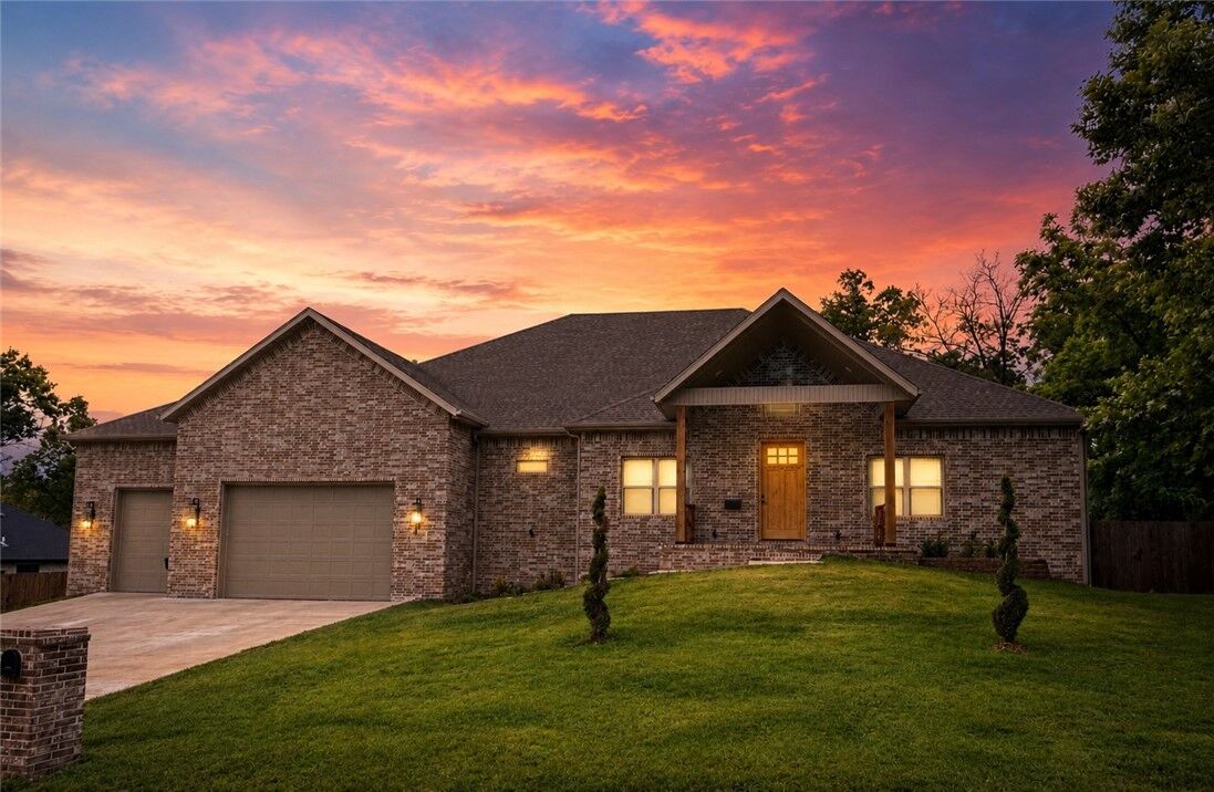 Property Photo:  12412 Wildwood Drive  AR 72756 