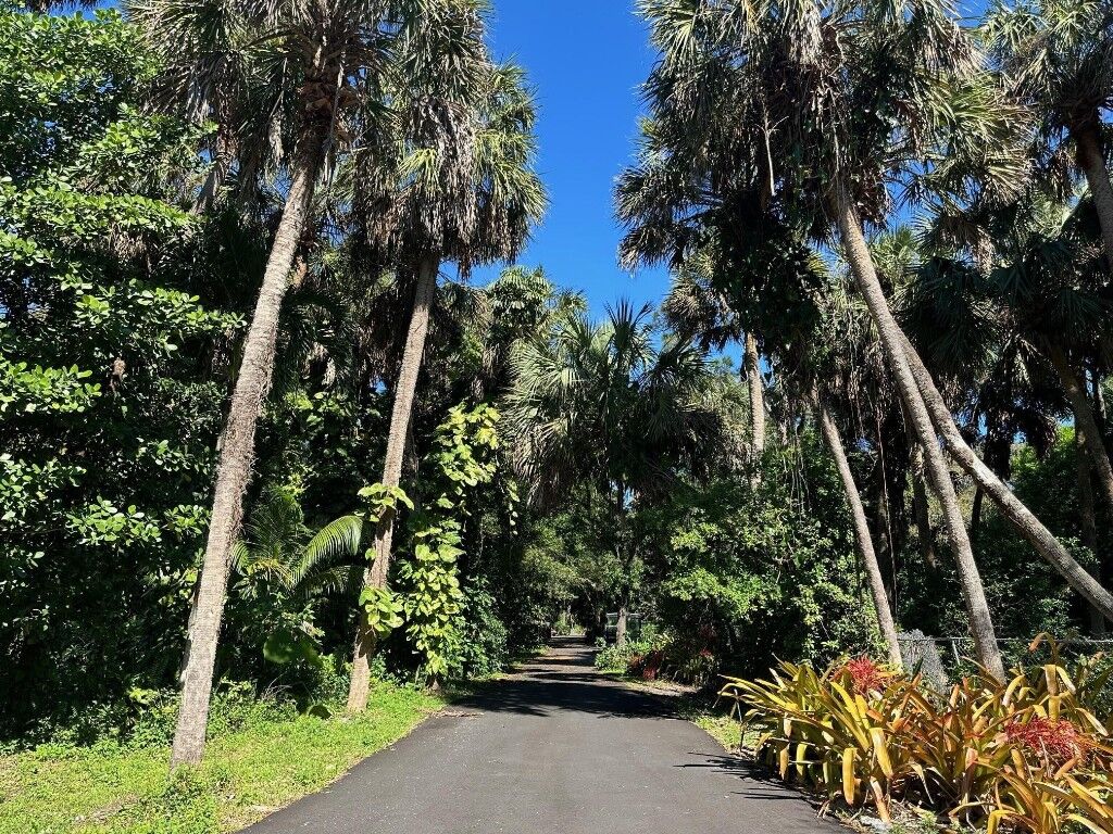 Property Photo:  2120 Pelican Cove Road  FL 33312 