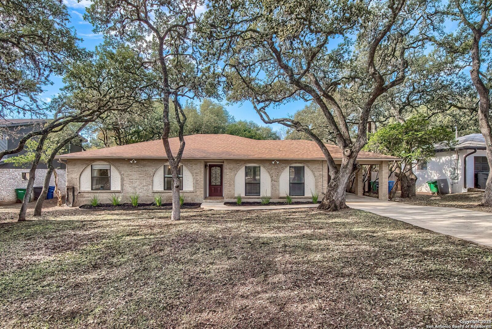 Property Photo:  1734 Mountjoy  TX 78232 