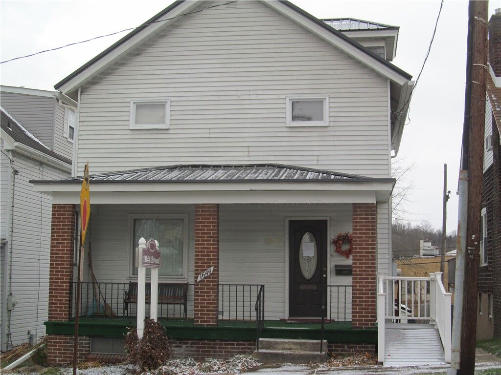 Property Photo:  1644 Broad Street  PA 15601 
