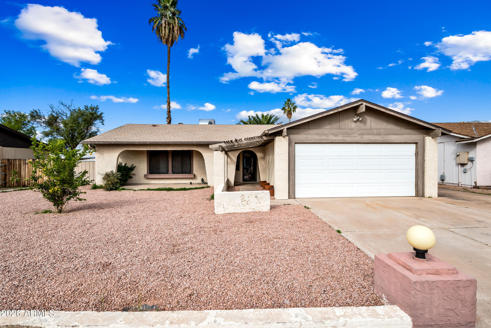 Property Photo: 1730 W Posada Avenue AZ 85202