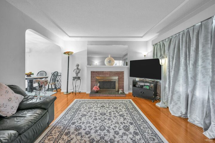 Property Photo: 917 Ladner Street BC V3L 4W5