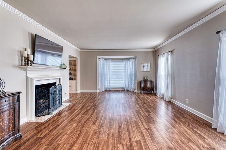 Property Photo:  3000 E Blackford Avenue  IN 47714 