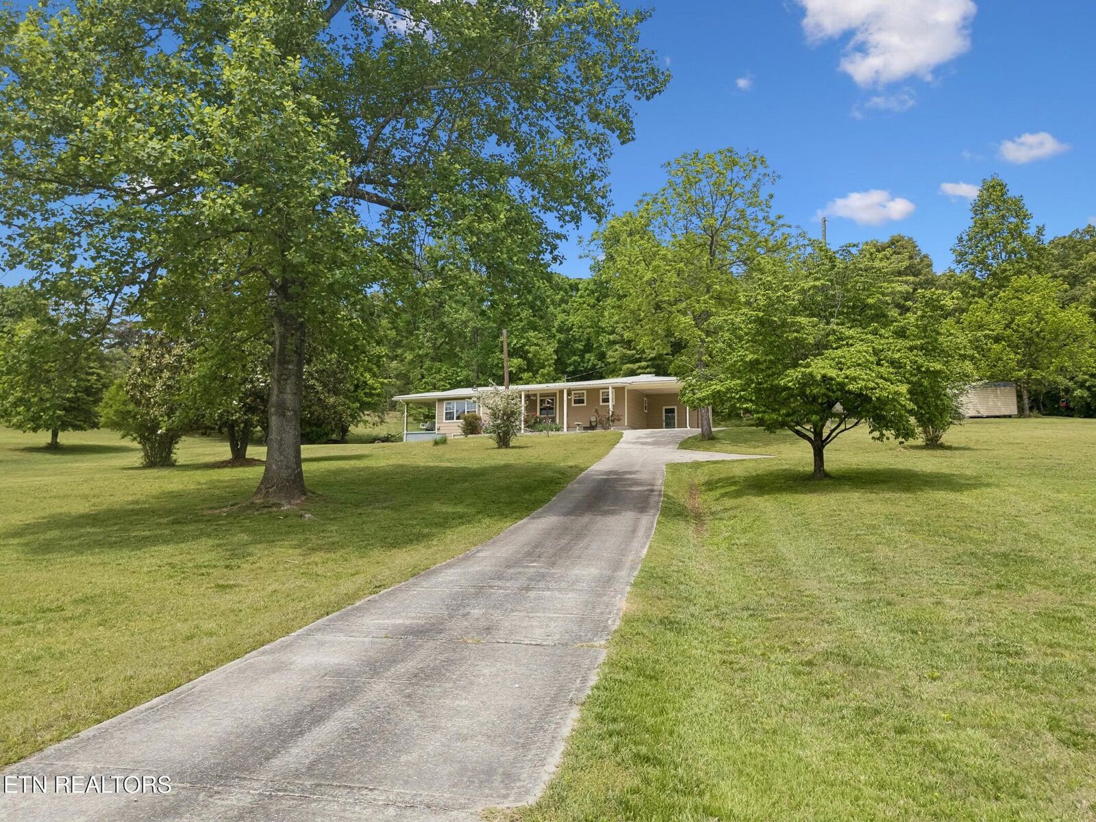 Property Photo: 1484 Blythe Ferry Rd TN 37321