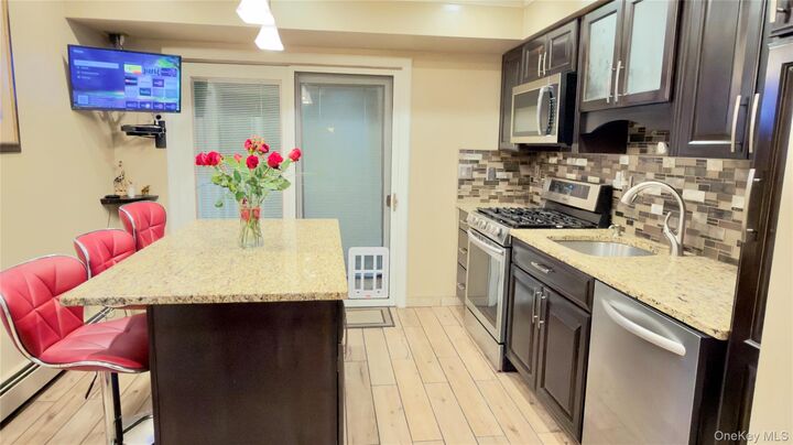 Property Photo:  46 Moulton Circle  NY 10950 