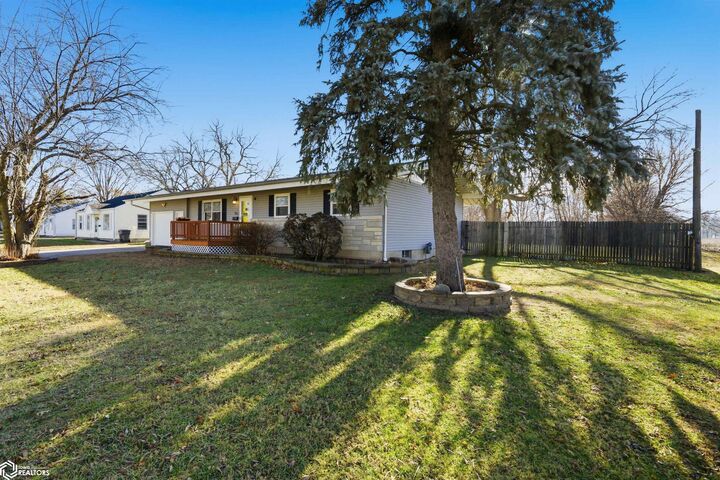 Property Photo:  1101 Park Avenue  IA 52601 