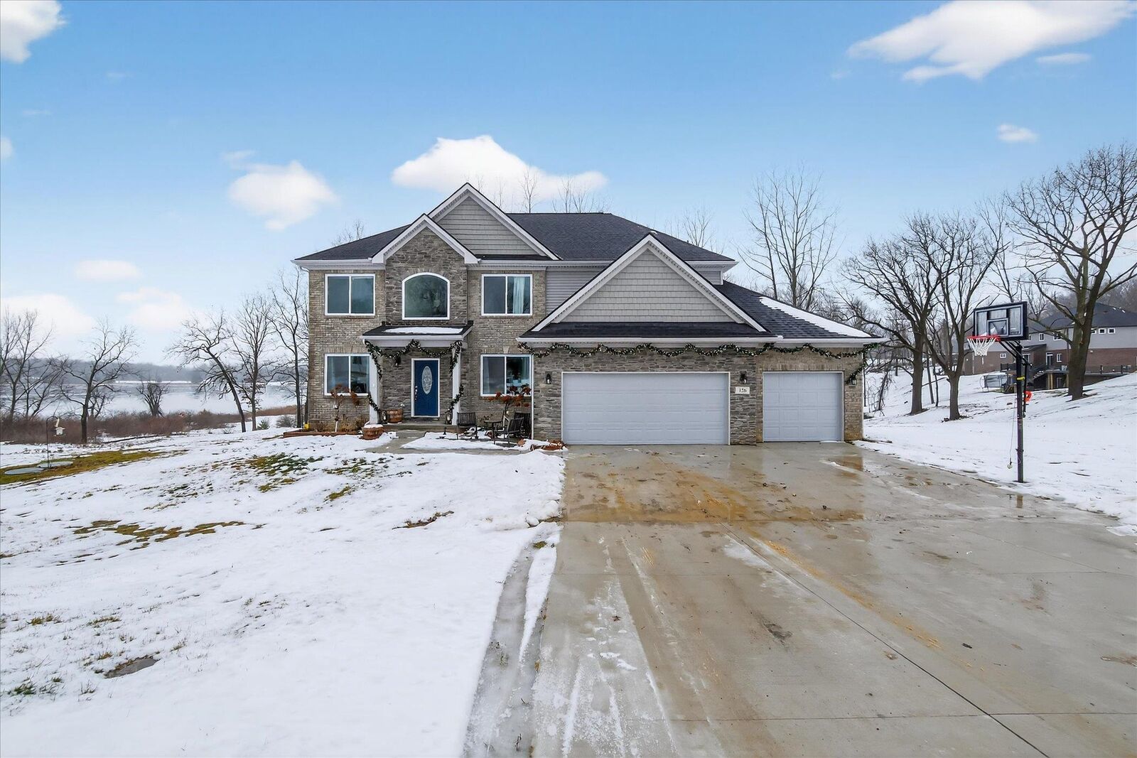 Property Photo:  126 Parker Lane  MI 48462 