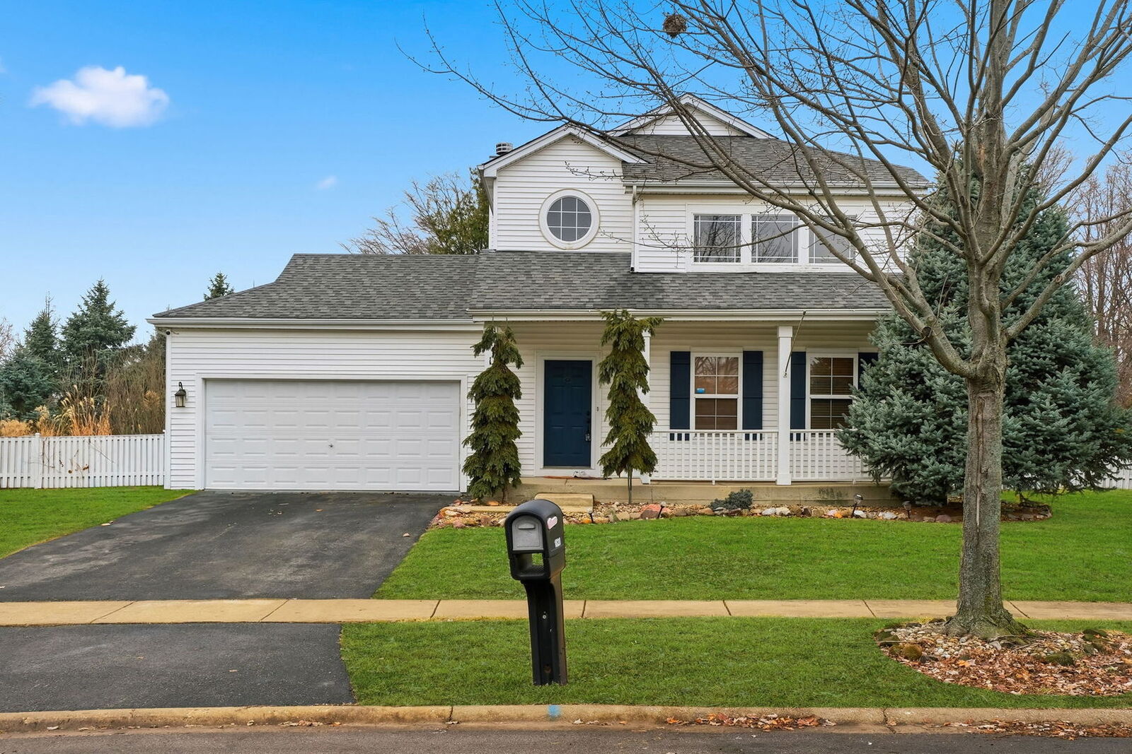 Property Photo:  1820 Bluestem Circle  IL 60504 