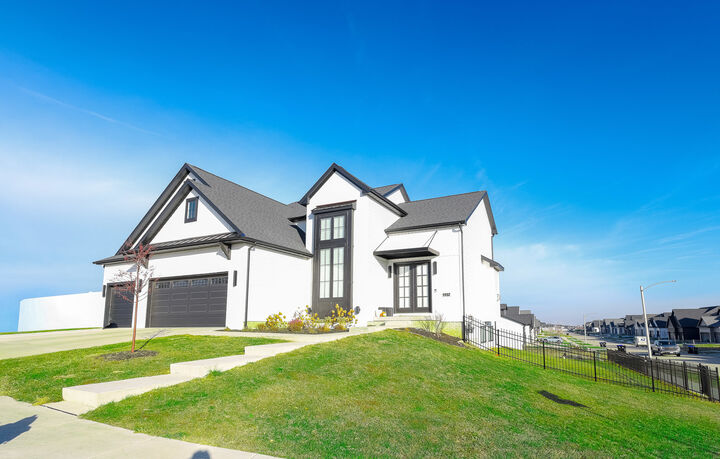 Property Photo: 1112 Bell Grove Lane IL 61705