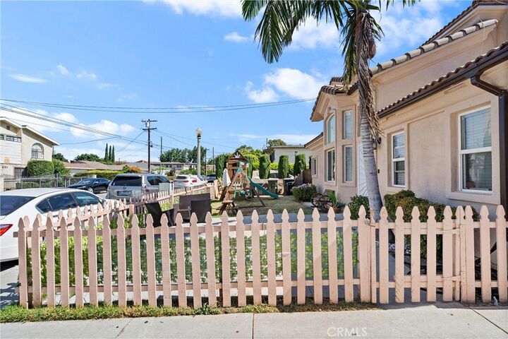 Property Photo:  930 S Charlotte  CA 91776 