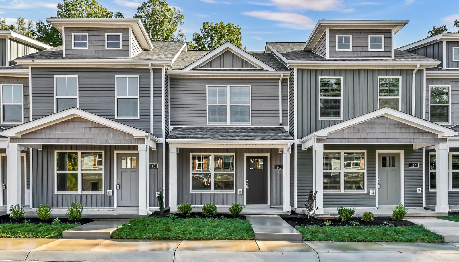 Property Photo:  145 Quarry Point Dr  TN 37043 