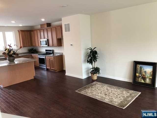 Property Photo: 32 Litchfield Lane 403 NJ 07410