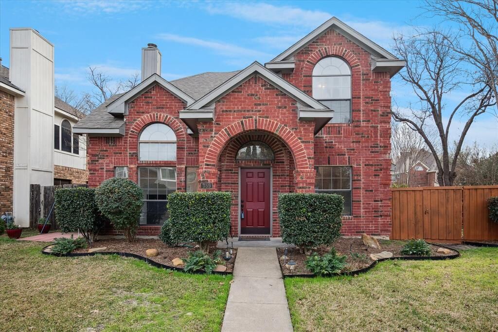 Property Photo:  359 Alex Drive  TX 75019 