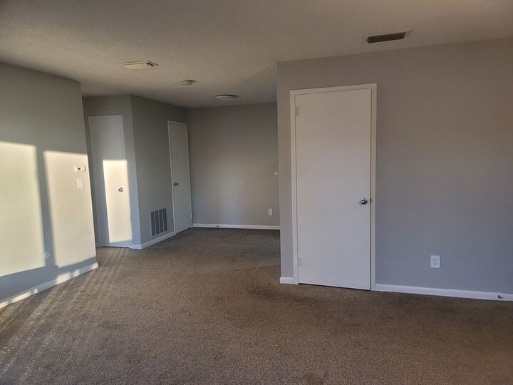 Property Photo:  30 Thayer Pond Drive 6  MA 01537 