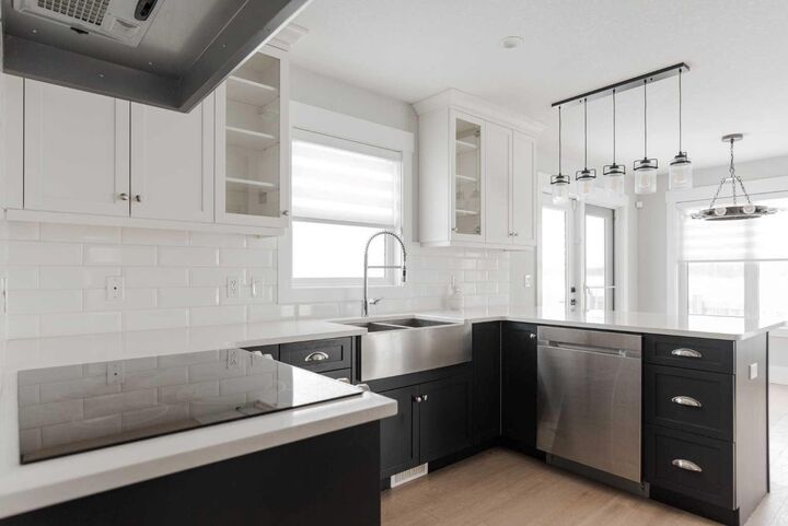 Property Photo:  804 Beacon Hill Drive  AB T9H 3N4 