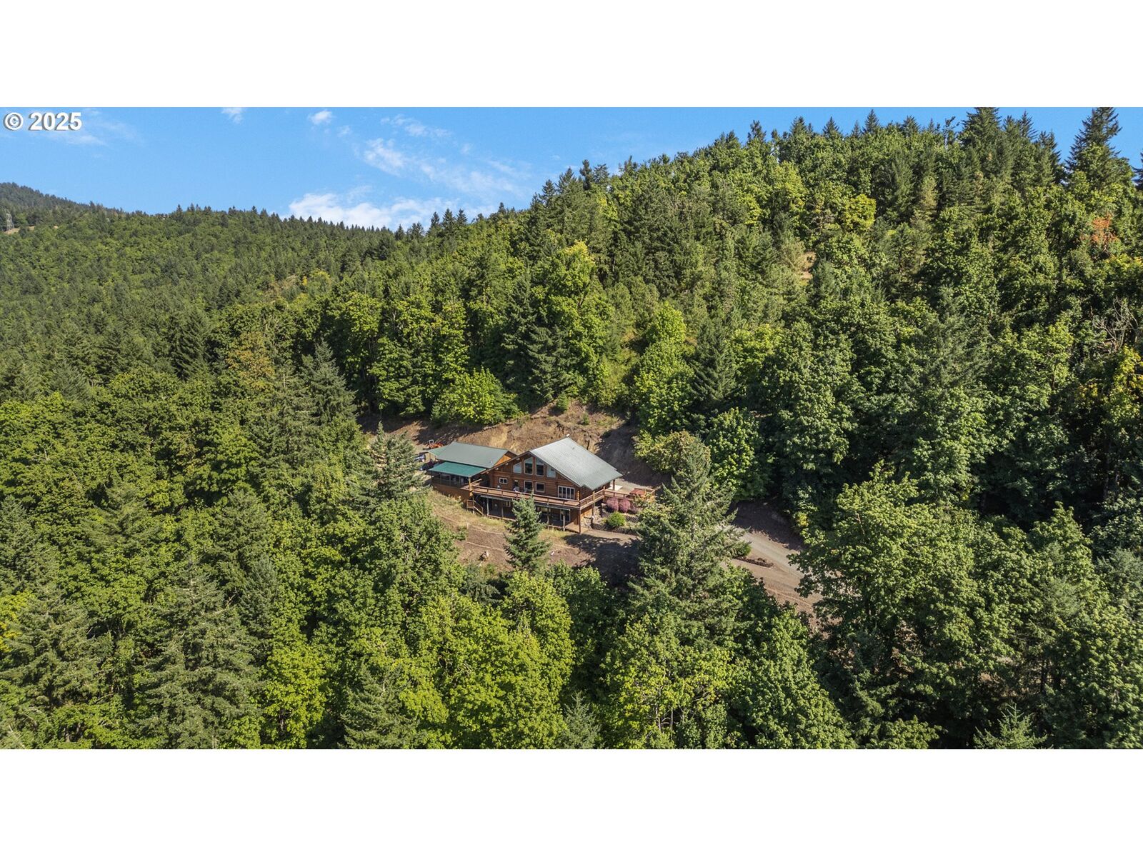 Property Photo:  89112 Sky High Dr  OR 97478 