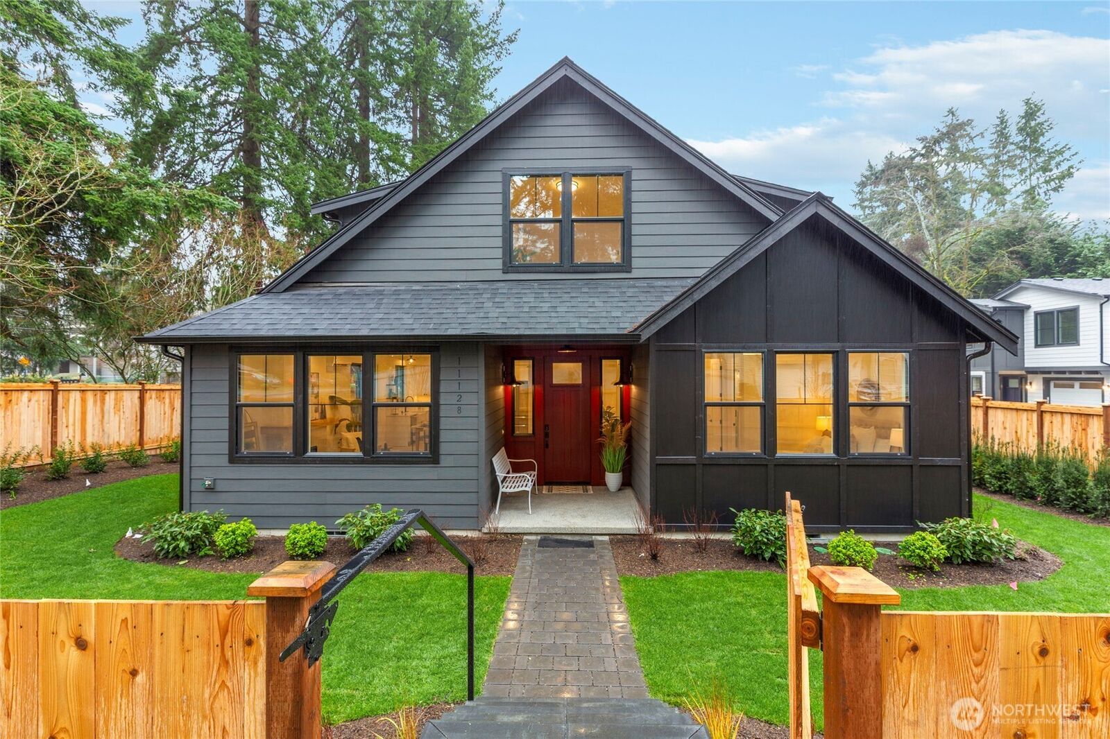 Property Photo:  11128  116th Avenue NE 1  WA 98033 