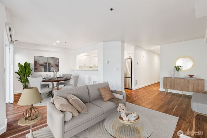 Property Photo: 1425 Dexter Avenue N 611 WA 98109