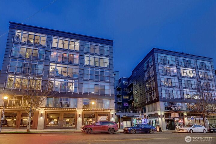Property Photo:  1414  12th Avenue 301  WA 98122 