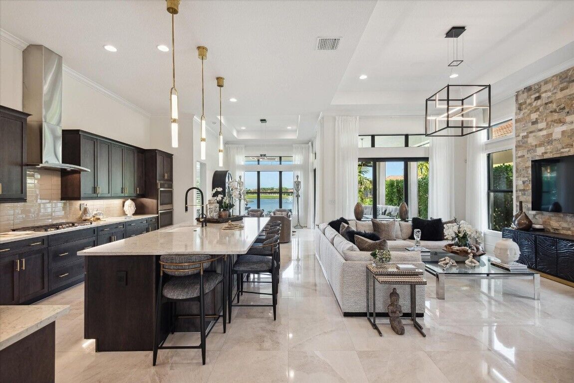 Property Photo:  9137 E Leon Circle  FL 33076 